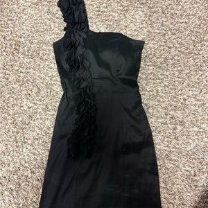 Elegant Black One-Shoulder Dress